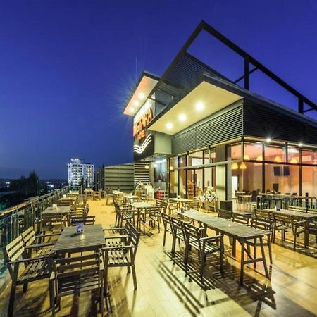 Ingtara Hotel Кхон Каен Екстериор снимка