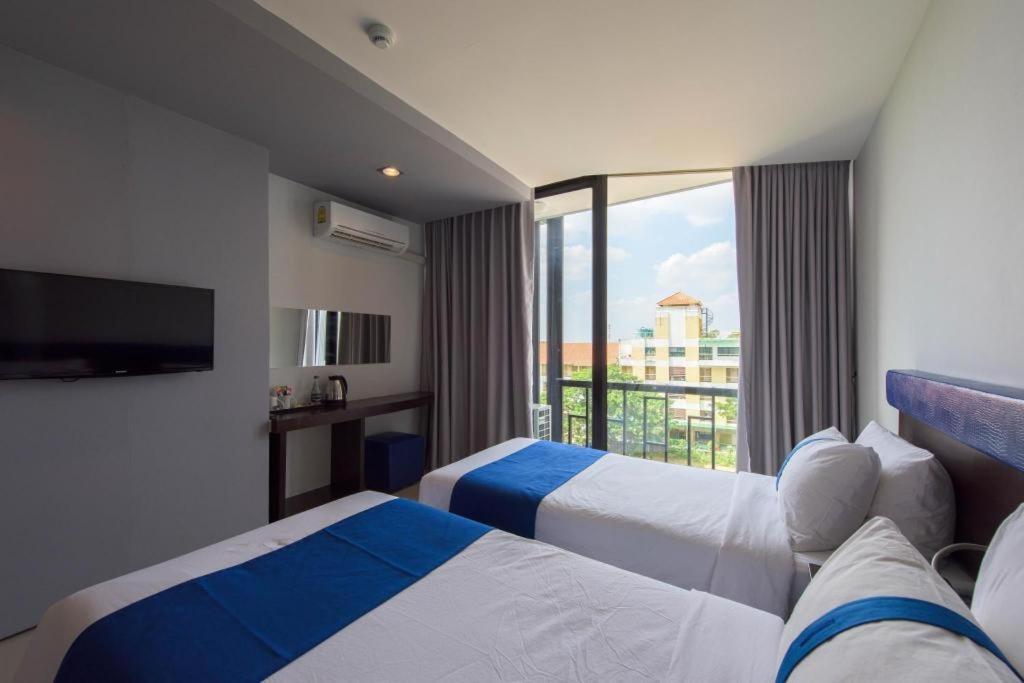 Ingtara Hotel Кхон Каен Екстериор снимка