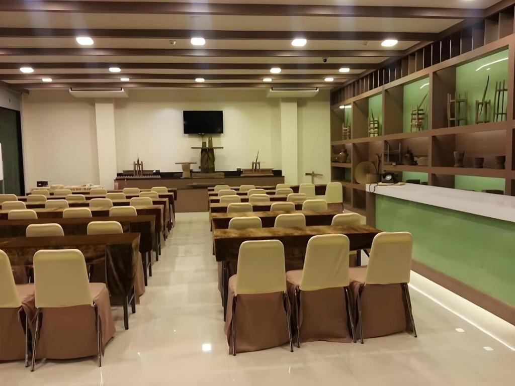 Ingtara Hotel Кхон Каен Екстериор снимка